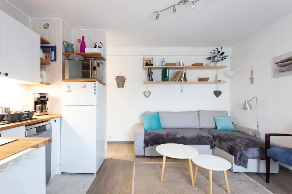 Chez Laurence - Elegant Appartement Climatise Avec Wifi Et Parking ลา กร็องเดอ-ม็อต ภายนอก รูปภาพ