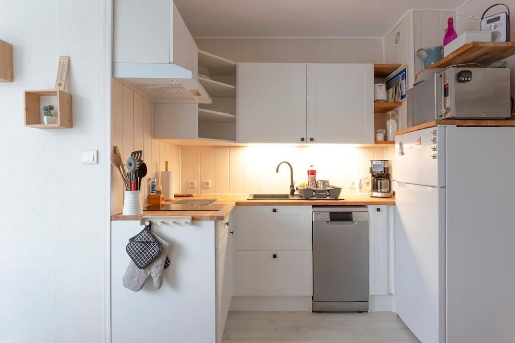 Chez Laurence - Elegant Appartement Climatise Avec Wifi Et Parking ลา กร็องเดอ-ม็อต ภายนอก รูปภาพ