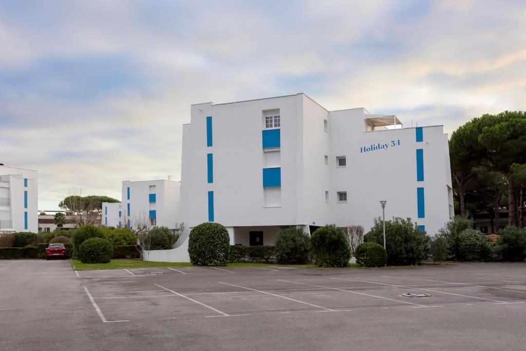 Chez Laurence - Elegant Appartement Climatise Avec Wifi Et Parking ลา กร็องเดอ-ม็อต ภายนอก รูปภาพ